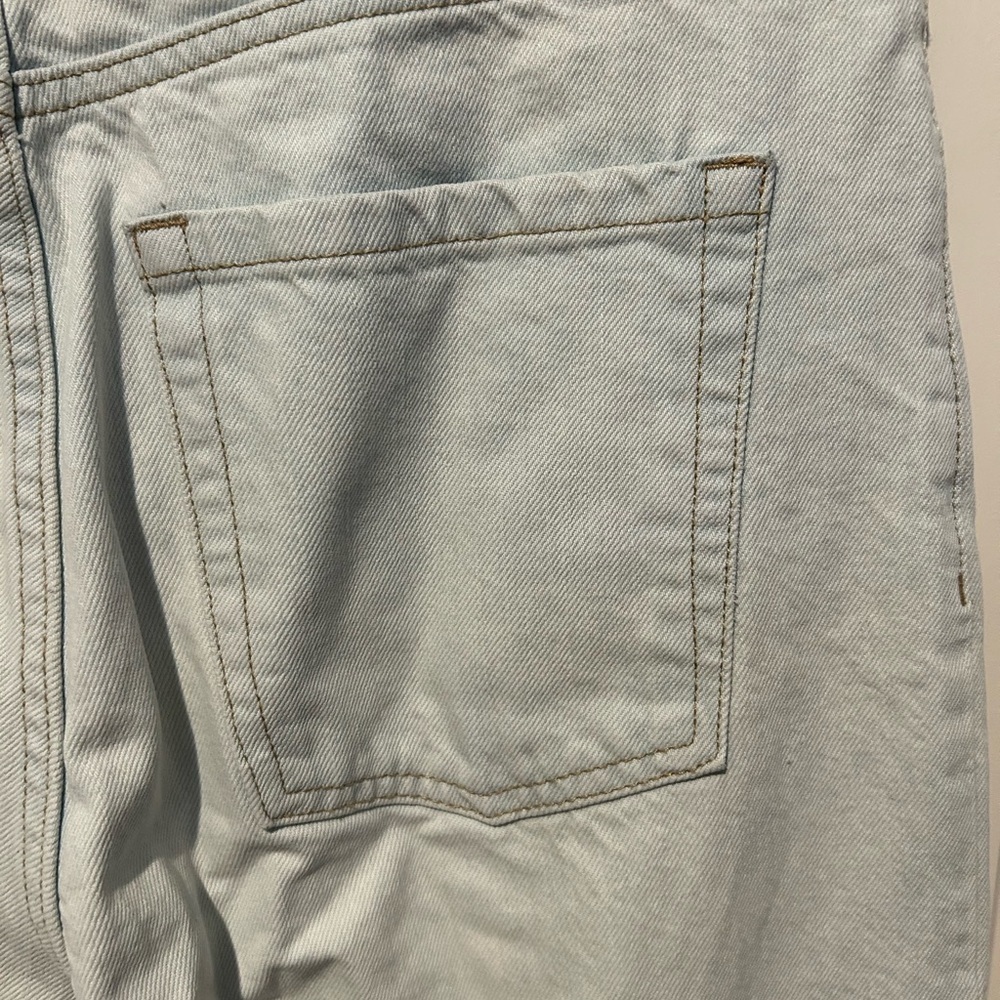 Wild Fable HighWaisted Dad Jeans in Light-wash Size 8 - Picture 3 of 7